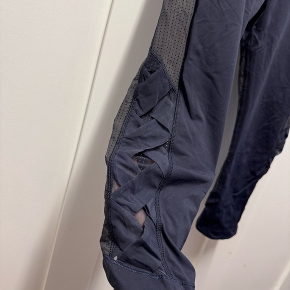 Lululemon‎ navy leggings size 8 - Picture 2 of 6